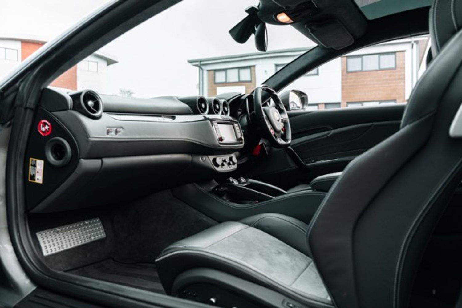 FERRARI FF HATCHBACK 6.3 V12 3DR