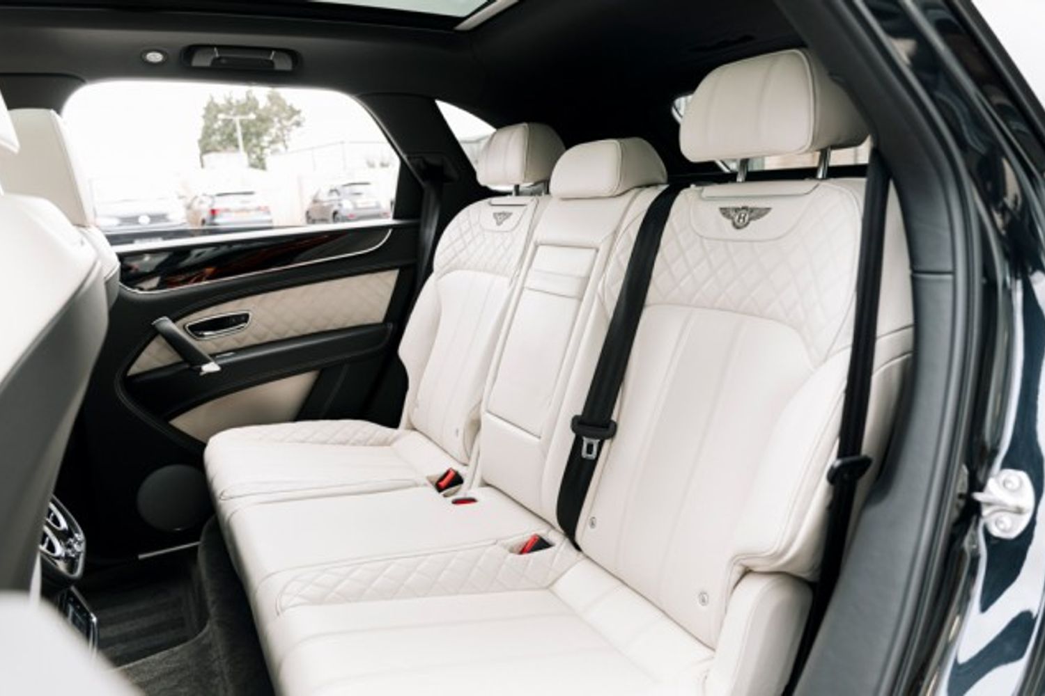 BENTLEY BENTAYGA ESTATE 4.0 V8 5DR AUTOMATIC