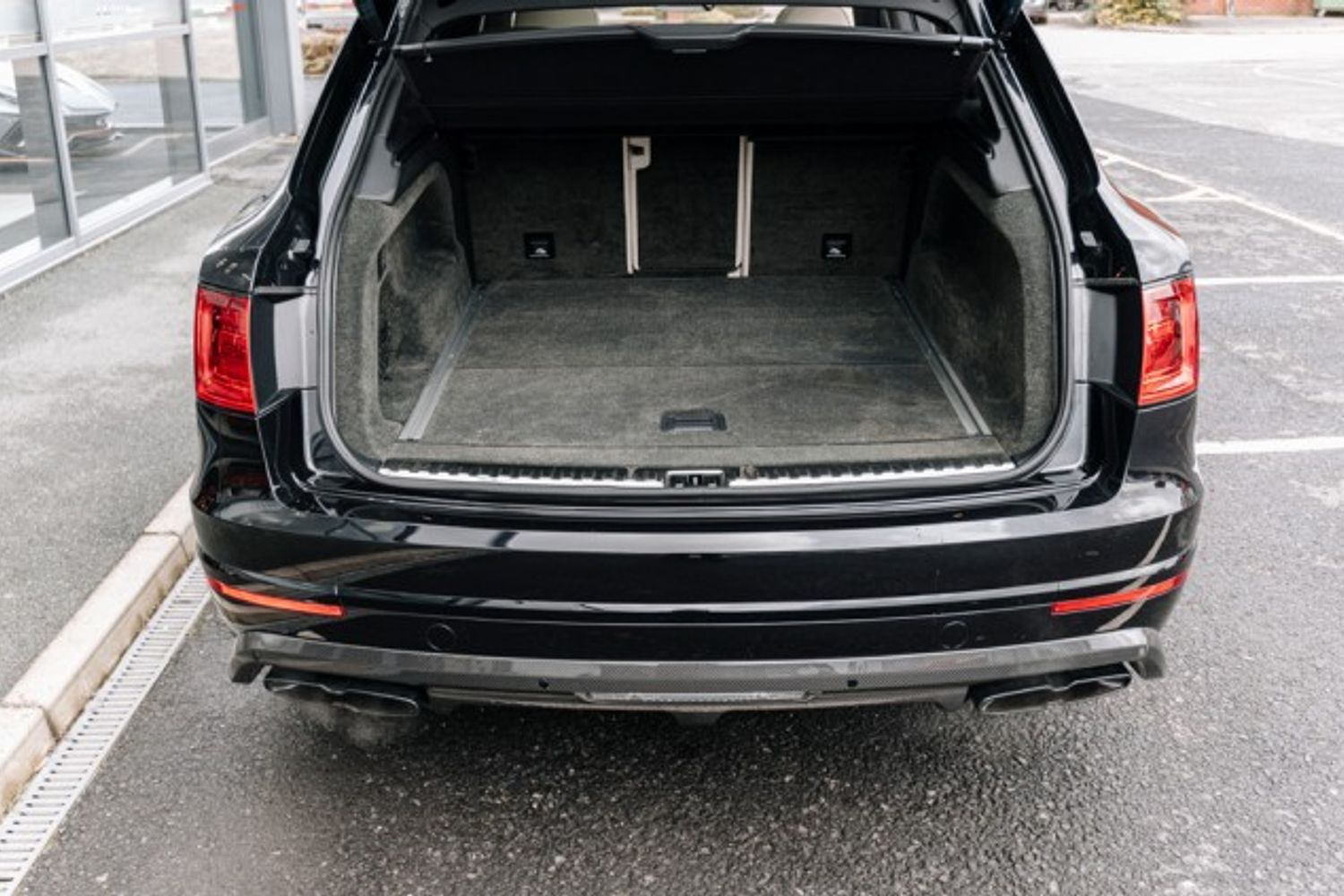 BENTLEY BENTAYGA ESTATE 4.0 V8 5DR AUTOMATIC