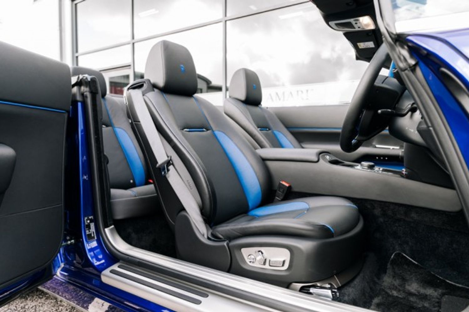 ROLLS-ROYCE DAWN CONVERTIBLE 6.6 V12 2DR AUTOMATIC