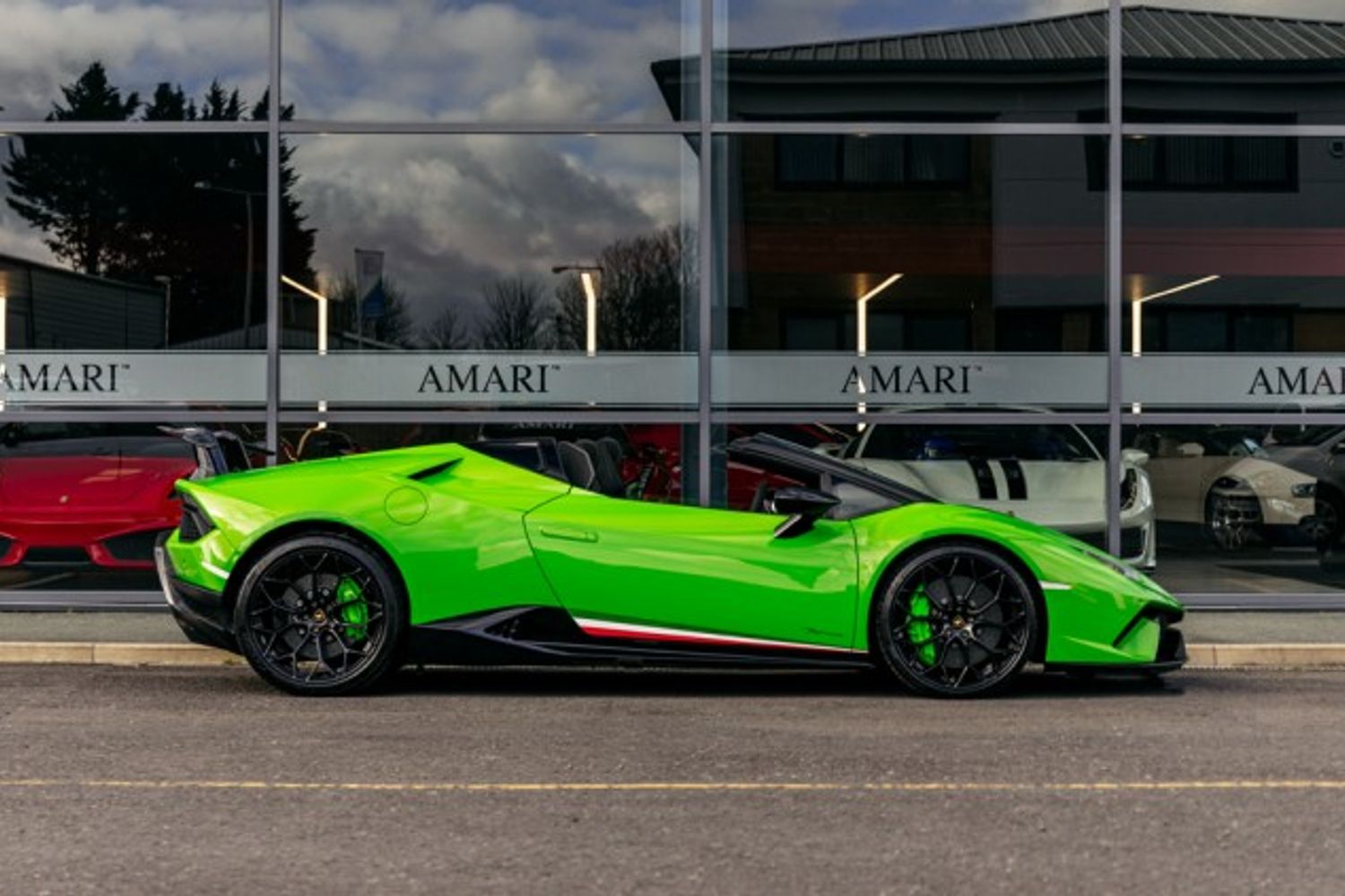 LAMBORGHINI HURACAN SPYDER 5.2 LP 640-4 PERFORMANTE SPYDER 2DR SEMI AUTOMATIC