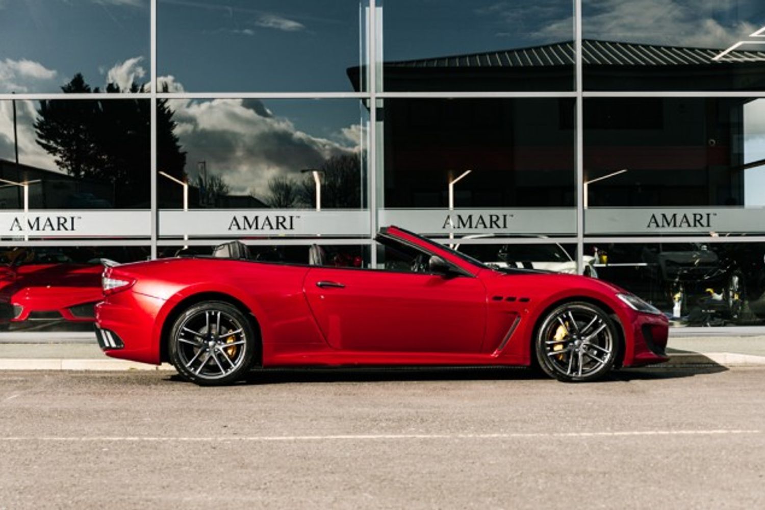 MASERATI GRANCABRIO CONVERTIBLE 4.7 GRANCABRIO MC 2DR AUTOMATIC