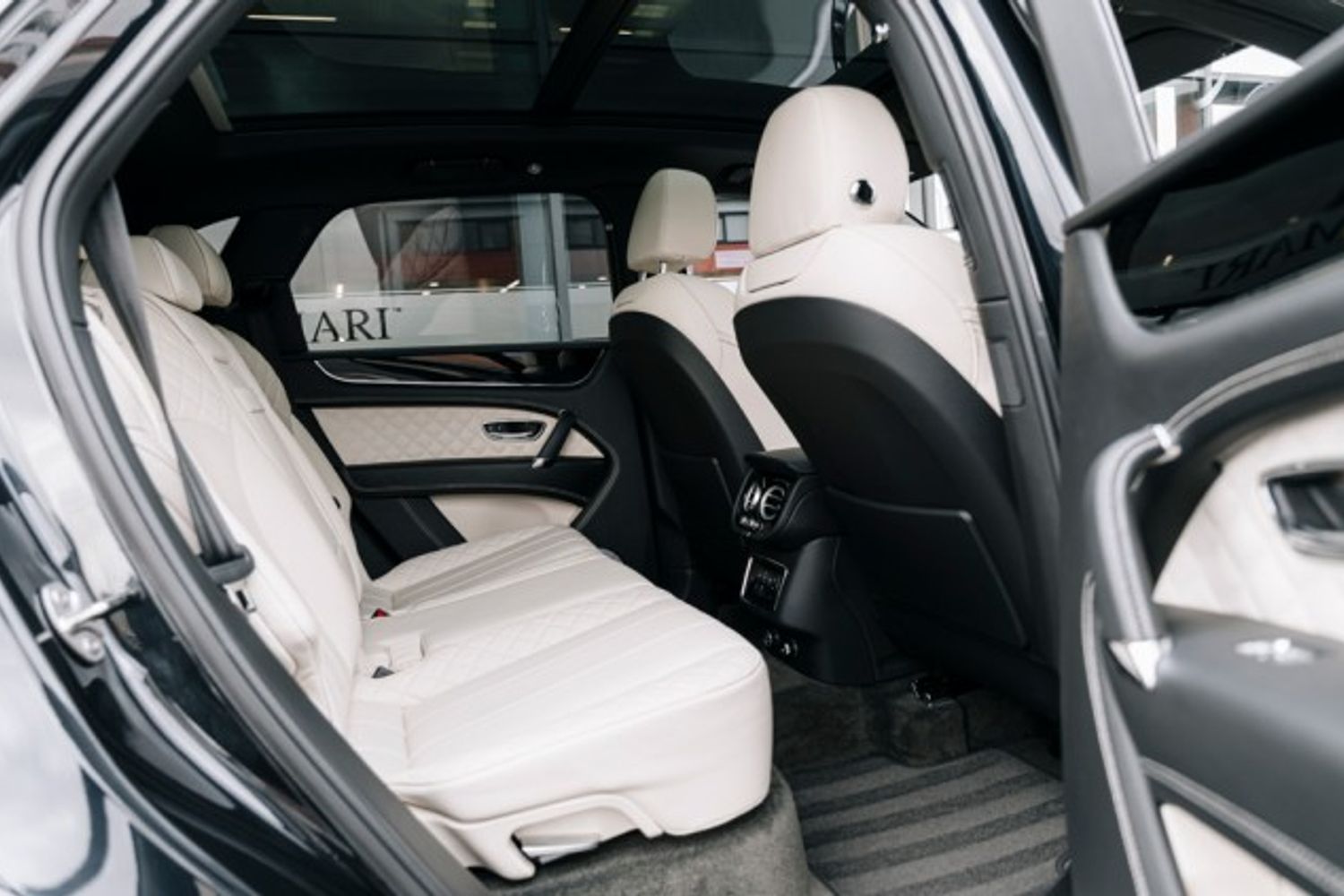 BENTLEY BENTAYGA ESTATE 4.0 V8 5DR AUTOMATIC