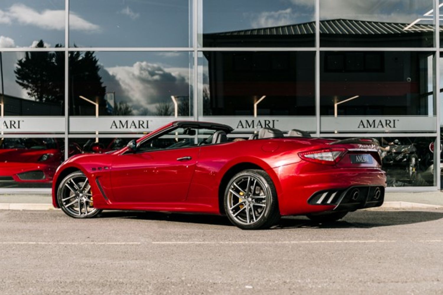 MASERATI GRANCABRIO CONVERTIBLE 4.7 GRANCABRIO MC 2DR AUTOMATIC