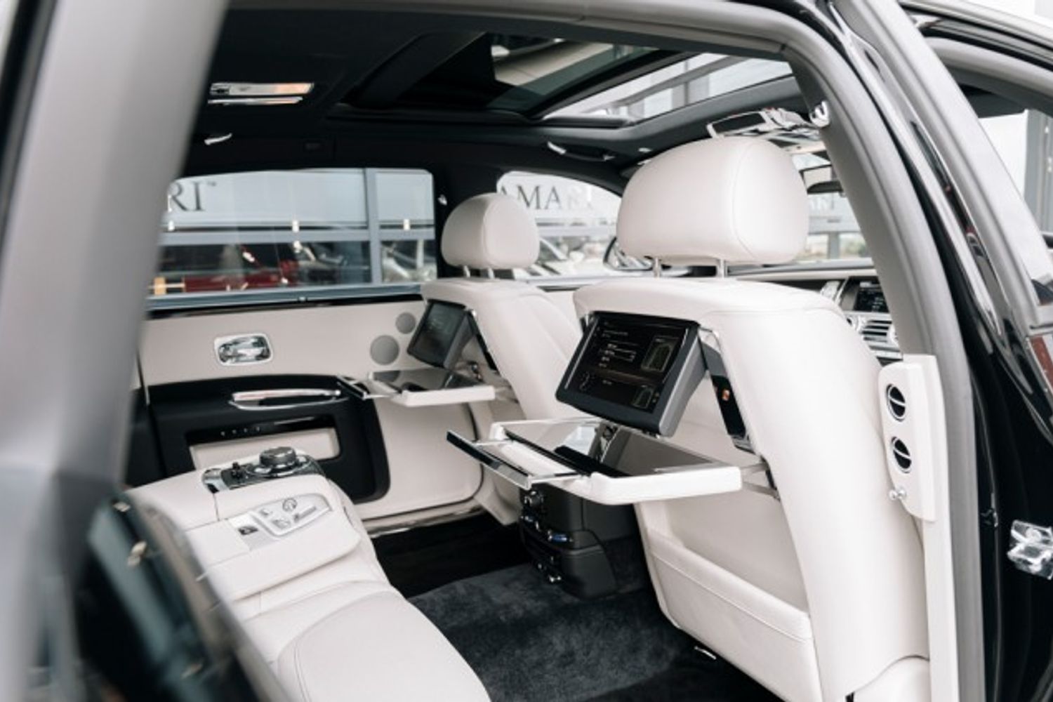 ROLLS-ROYCE GHOST SALOON 6.6 V12 EWB 4DR AUTOMATIC