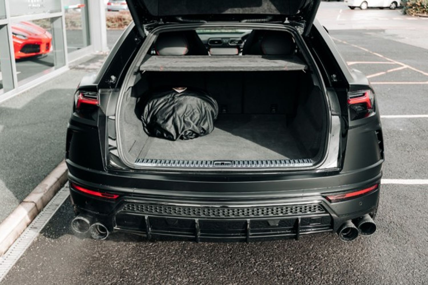 LAMBORGHINI URUS ESTATE 4.0 V8 5DR AUTOMATIC