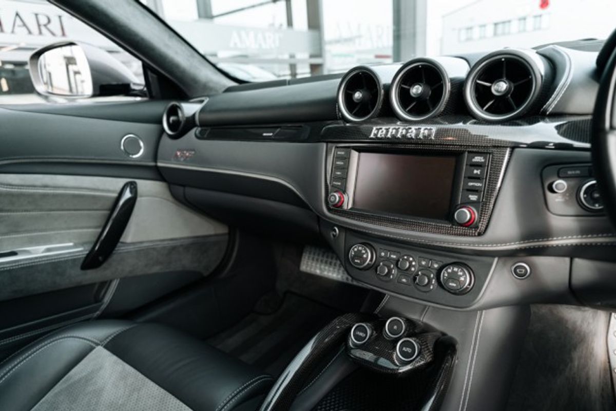 FERRARI FF HATCHBACK 6.3 V12 3DR