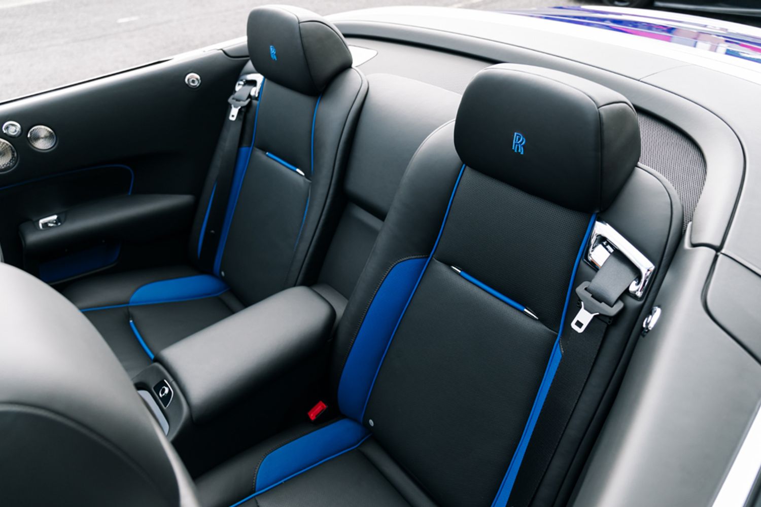 ROLLS-ROYCE DAWN CONVERTIBLE 6.6 V12 2DR AUTOMATIC