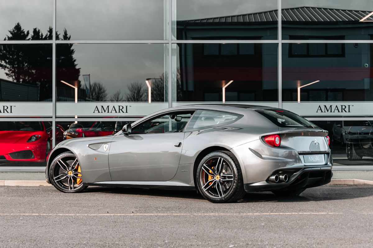 FERRARI FF HATCHBACK 6.3 V12 3DR