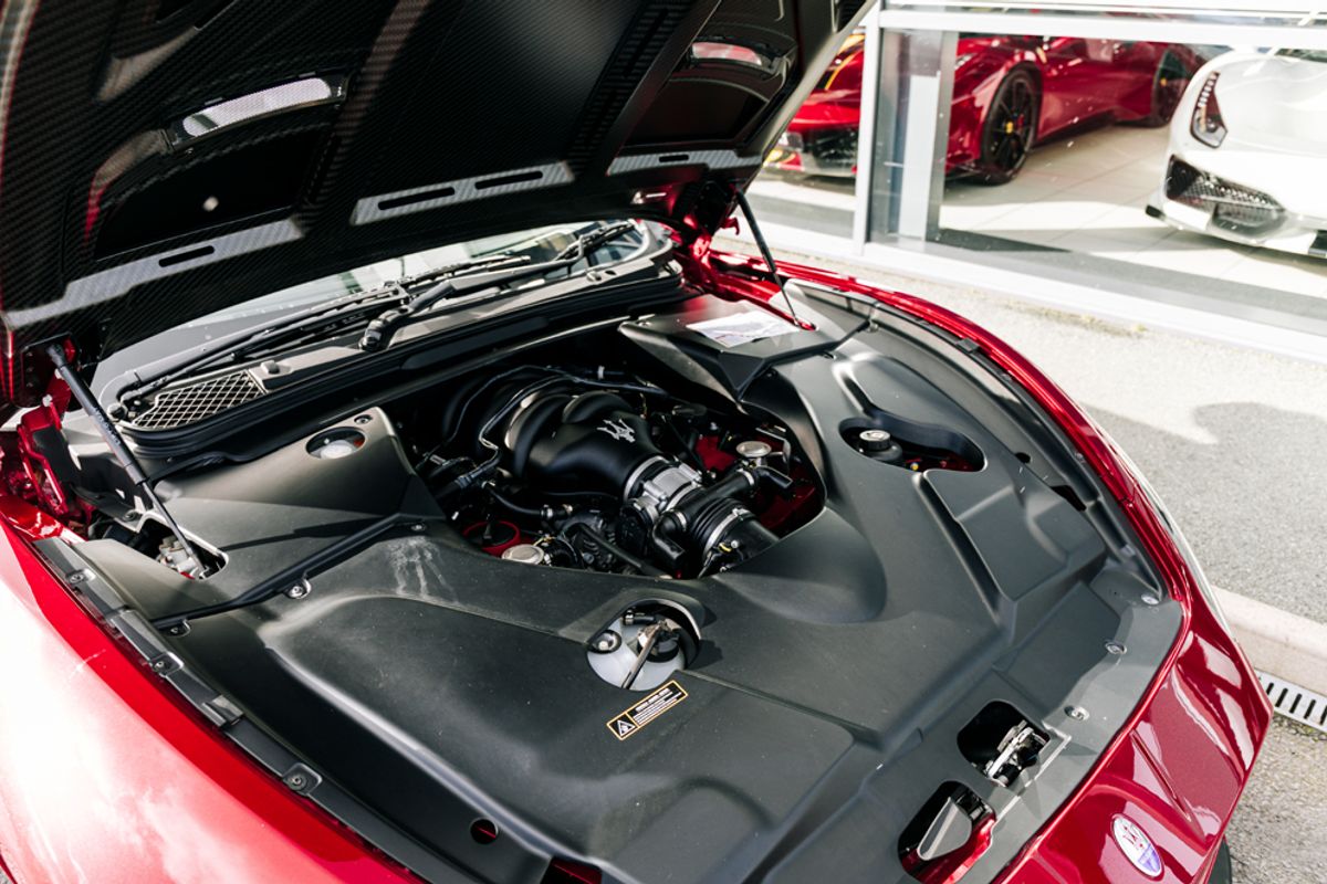 MASERATI GRANCABRIO CONVERTIBLE 4.7 GRANCABRIO MC 2DR AUTOMATIC