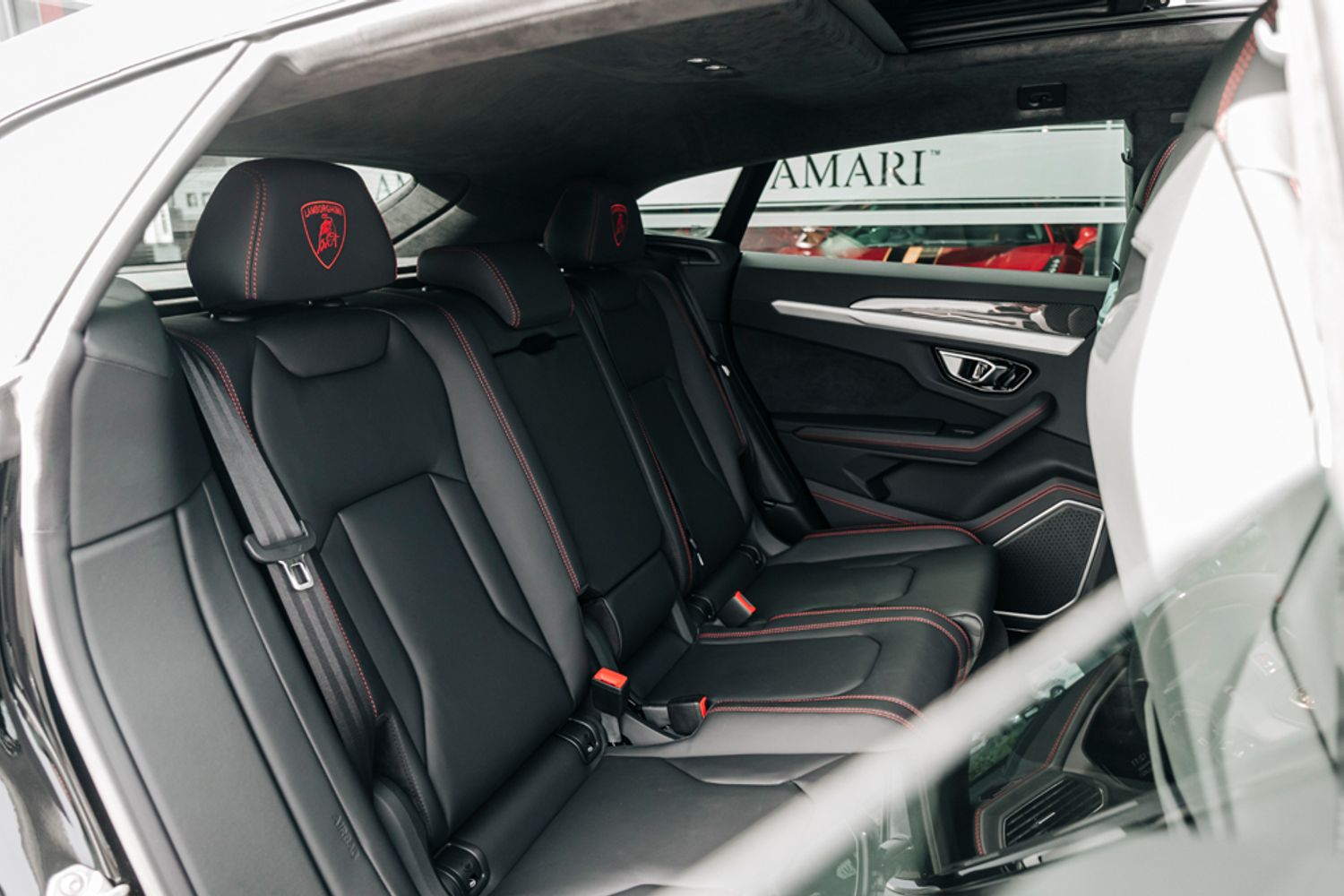 LAMBORGHINI URUS ESTATE 4.0 V8 5DR AUTOMATIC