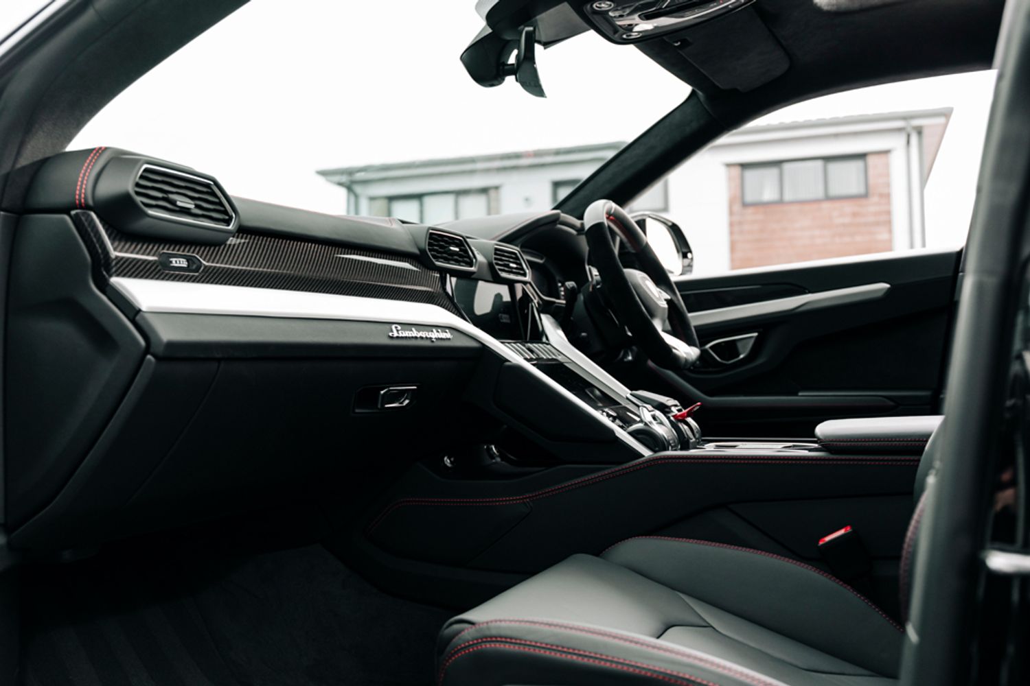 LAMBORGHINI URUS ESTATE 4.0 V8 5DR AUTOMATIC