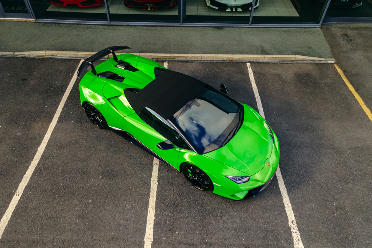 LAMBORGHINI HURACAN SPYDER 5.2 LP 640-4 PERFORMANTE SPYDER 2DR SEMI AUTOMATIC