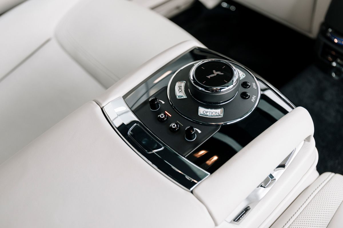 ROLLS-ROYCE GHOST SALOON 6.6 V12 EWB 4DR AUTOMATIC