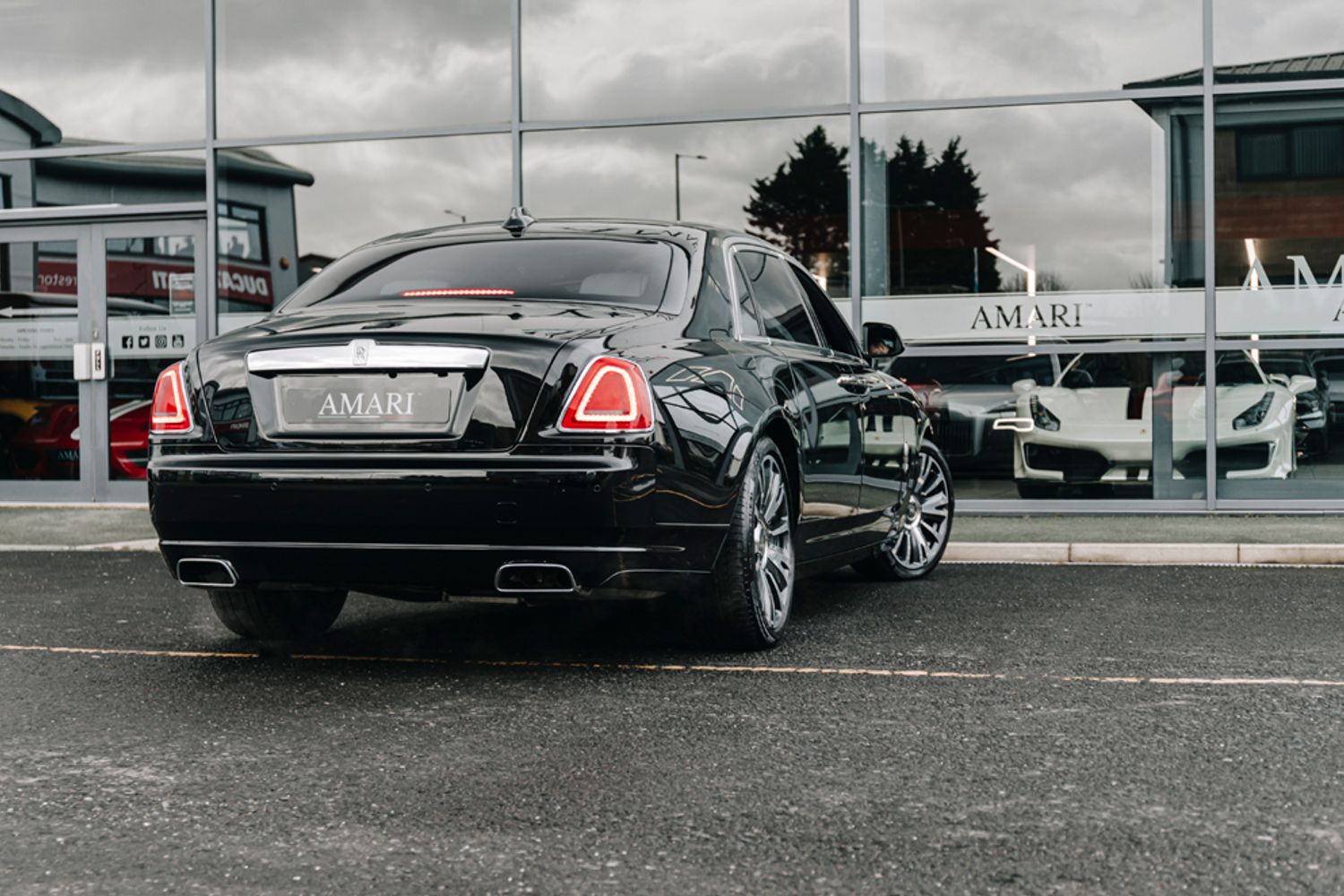 ROLLS-ROYCE GHOST SALOON 6.6 V12 EWB 4DR AUTOMATIC