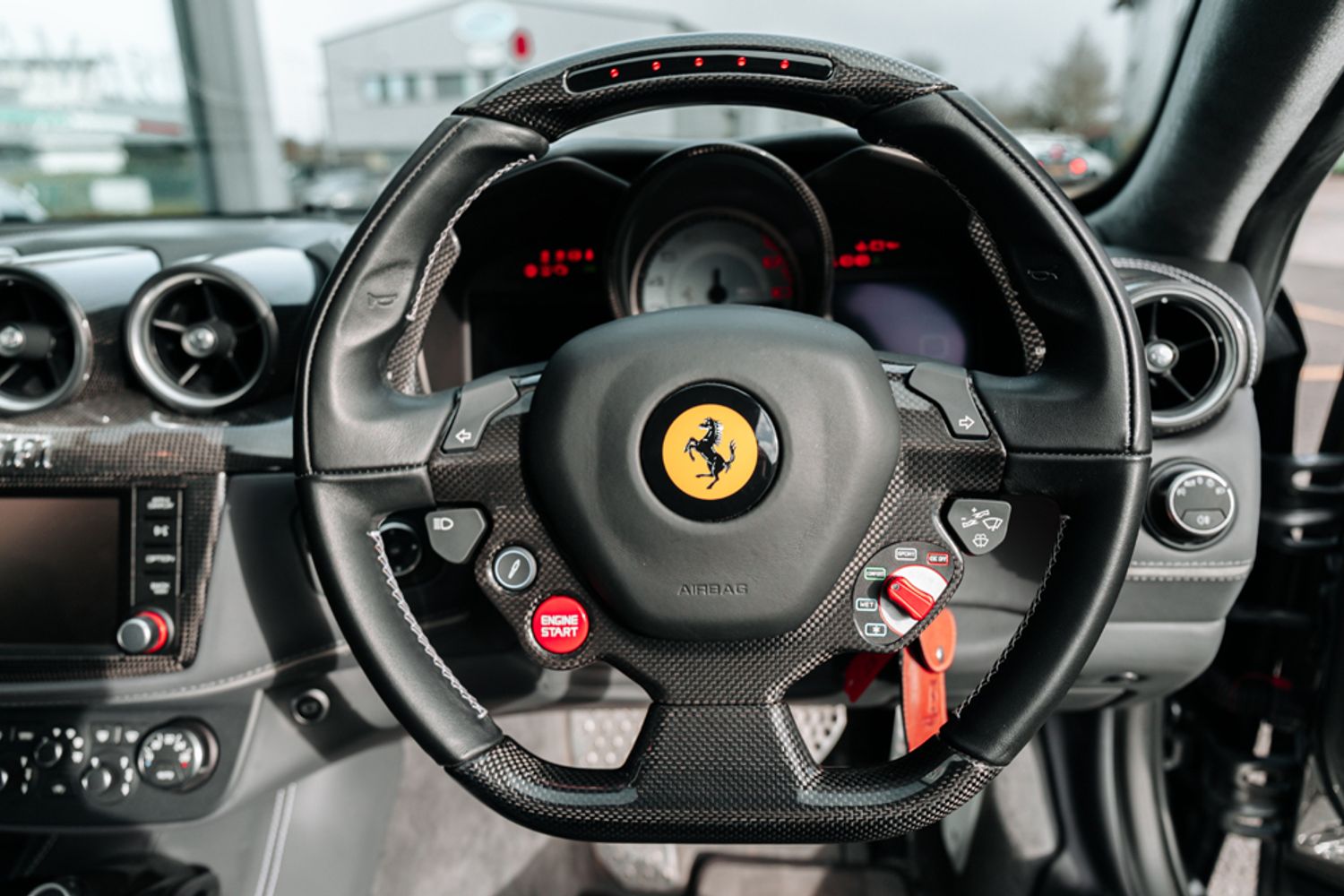 FERRARI FF HATCHBACK 6.3 V12 3DR