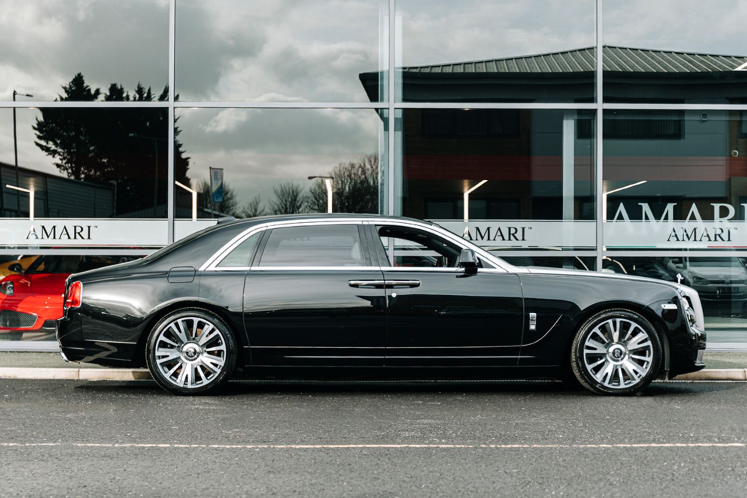 ROLLS-ROYCE GHOST SALOON 6.6 V12 EWB 4DR AUTOMATIC