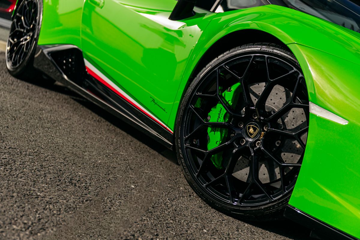 LAMBORGHINI HURACAN SPYDER 5.2 LP 640-4 PERFORMANTE SPYDER 2DR SEMI AUTOMATIC