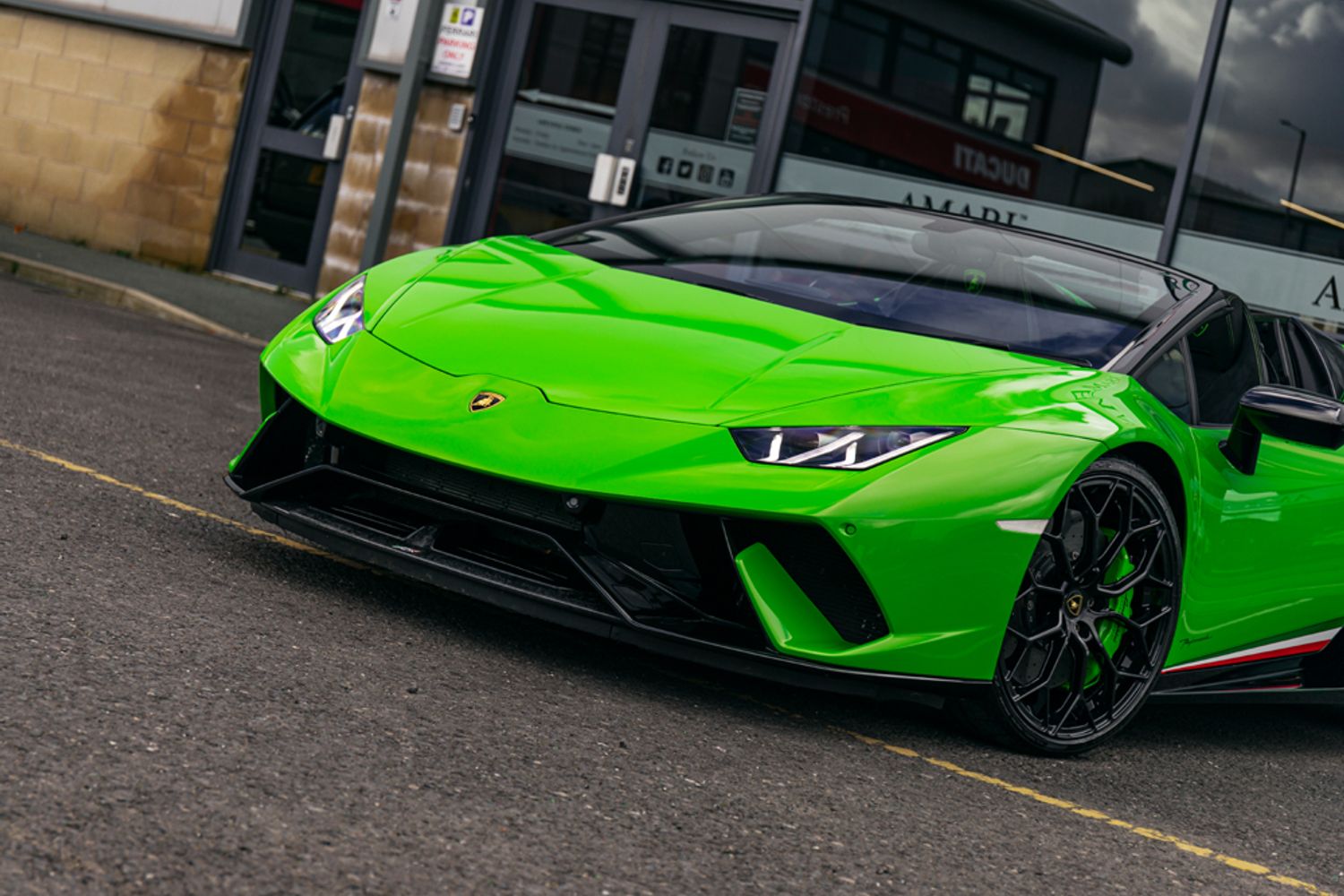 LAMBORGHINI HURACAN SPYDER 5.2 LP 640-4 PERFORMANTE SPYDER 2DR SEMI AUTOMATIC
