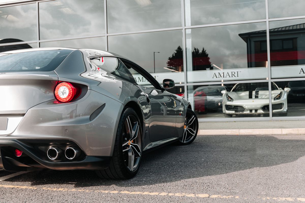 FERRARI FF HATCHBACK 6.3 V12 3DR