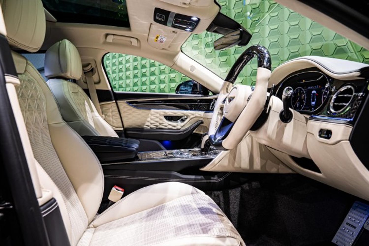 BENTLEY FLYING SPUR SALOON 4.0 V8 4DR AUTOMATIC