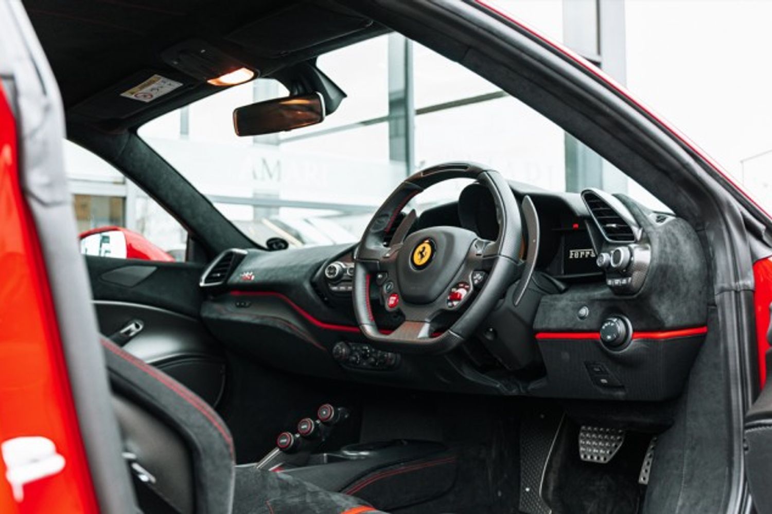 FERRARI 488 PISTA VS COUPE 3.9 VS 2DR SEMI AUTOMATIC