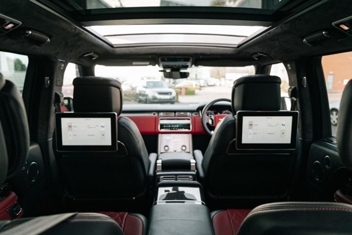 LAND ROVER RANGE ROVER ESTATE 5.0 V8 SVAUTOBIOGRAPHY DYNAMIC 5DR AUTOMATIC