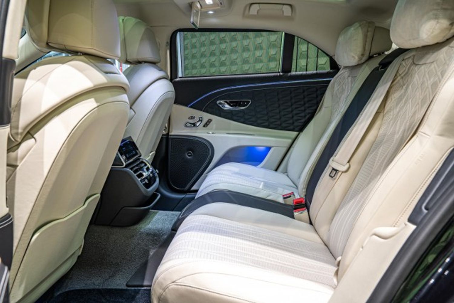 BENTLEY FLYING SPUR SALOON 4.0 V8 4DR AUTOMATIC