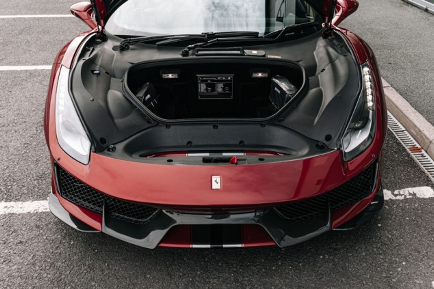 FERRARI 488 PISTA VS COUPE 3.9 VS 2DR SEMI AUTOMATIC