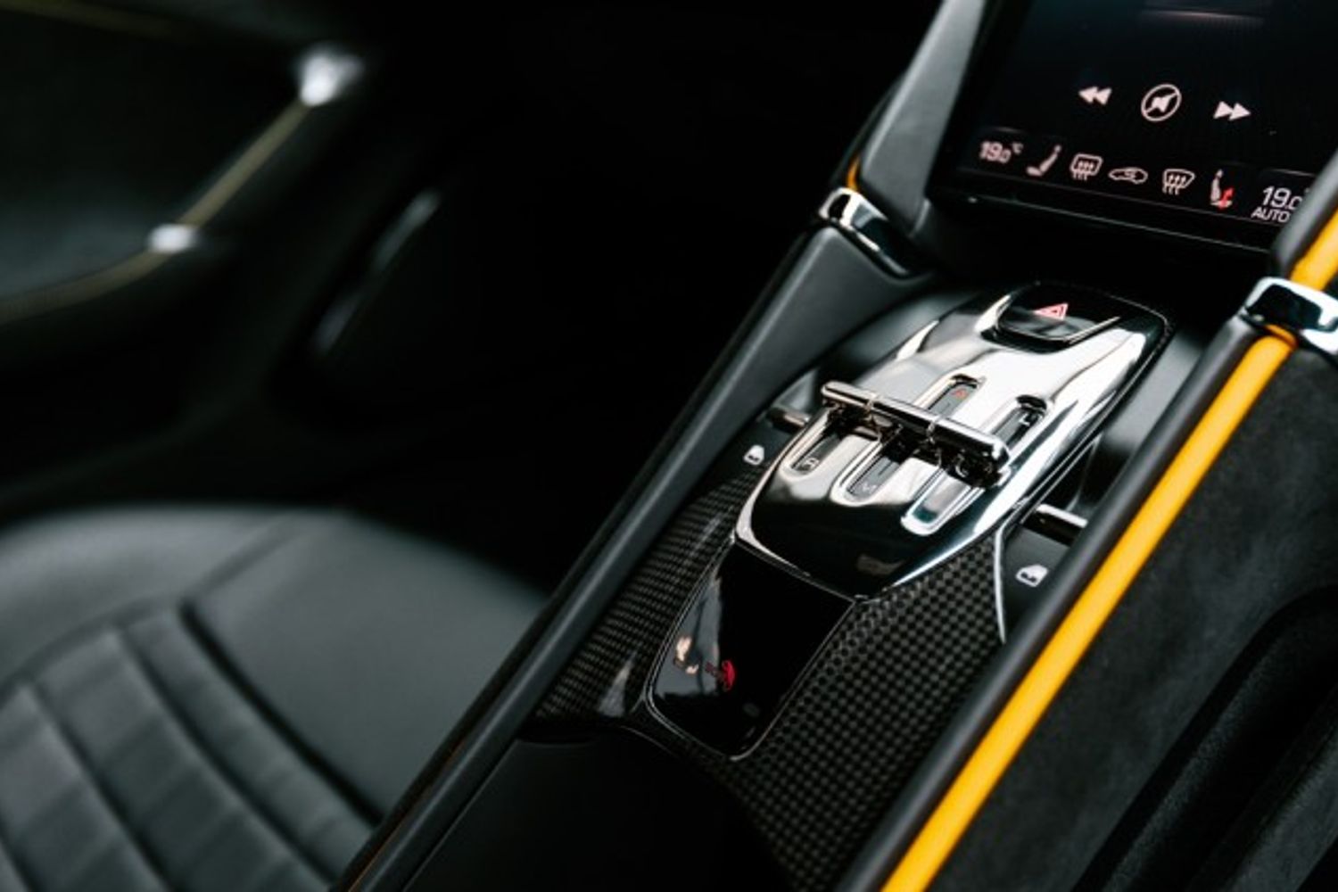 FERRARI ROMA COUPE 3.9 BASE 2DR SEMI AUTOMATIC
