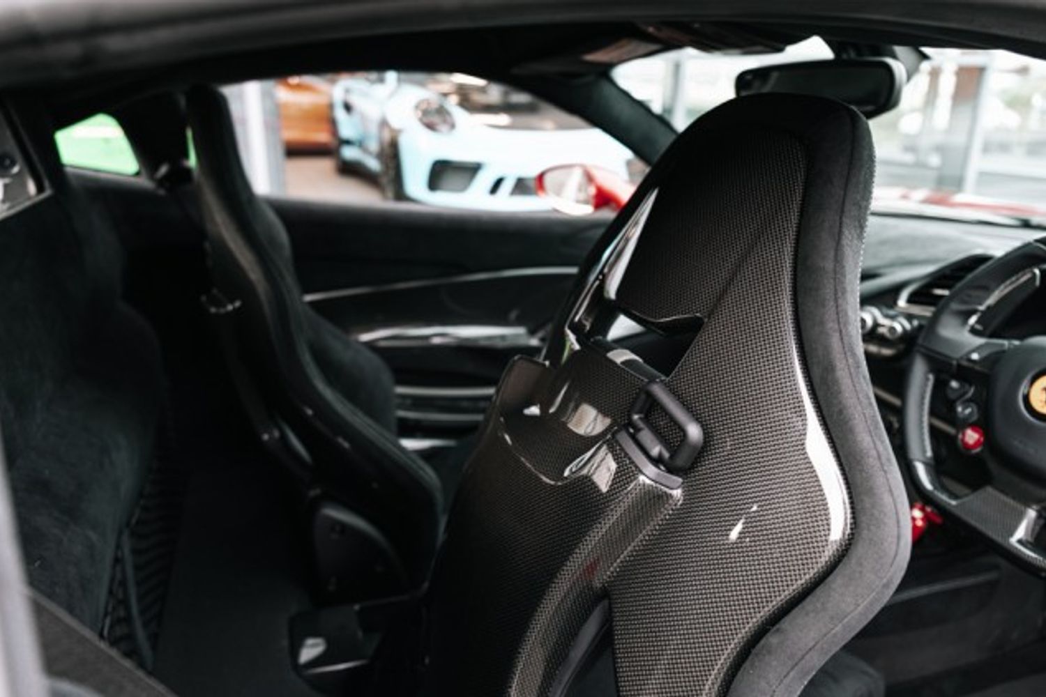 FERRARI 488 PISTA VS COUPE 3.9 VS 2DR SEMI AUTOMATIC