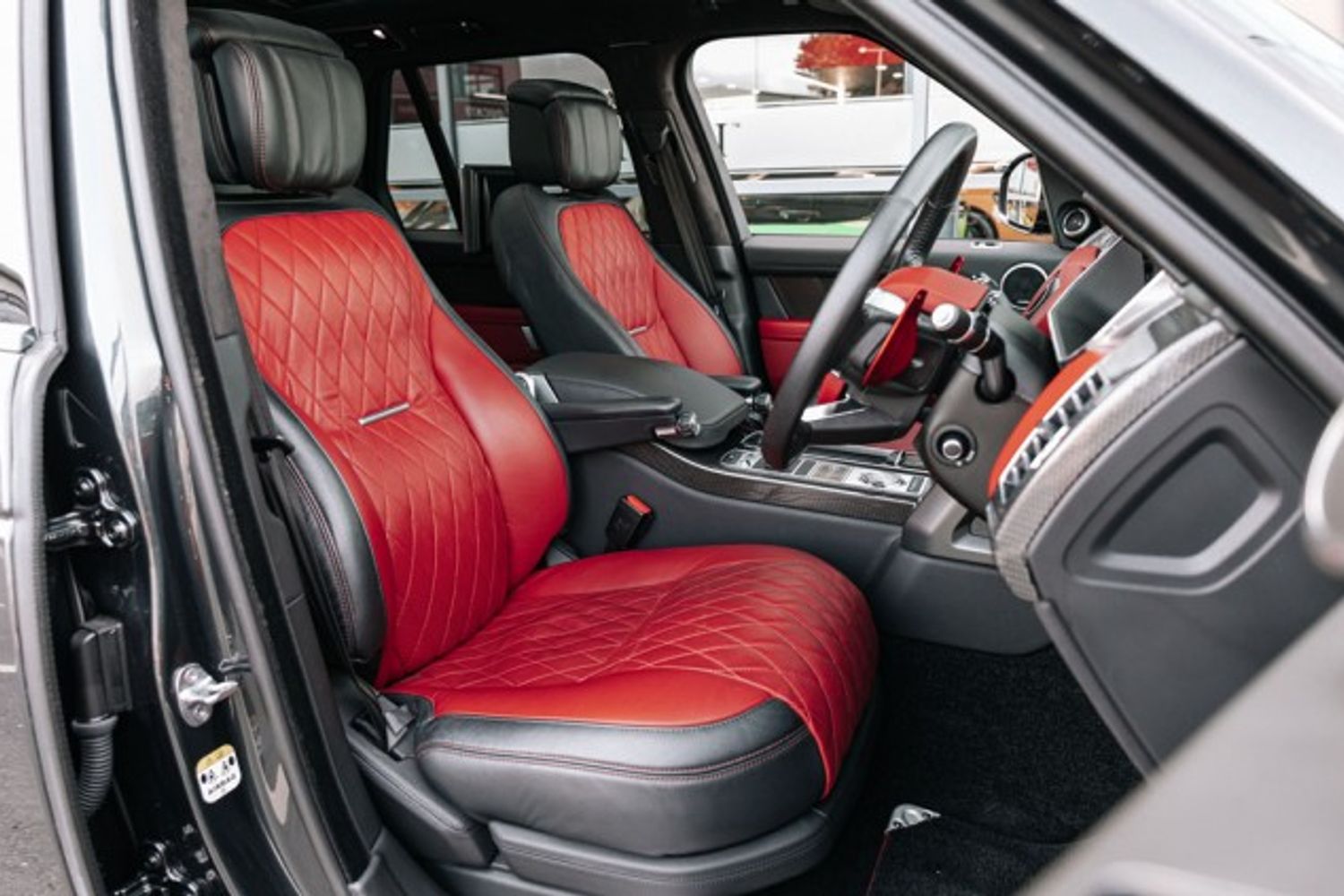 LAND ROVER RANGE ROVER ESTATE 5.0 V8 SVAUTOBIOGRAPHY DYNAMIC 5DR AUTOMATIC