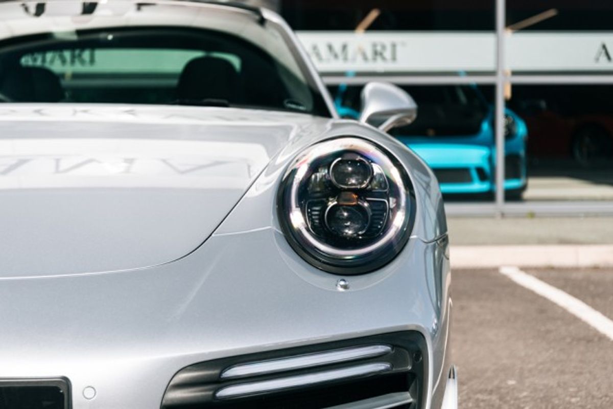 PORSCHE 911 COUPE 3.8 TURBO S PDK 2DR SEMI AUTOMATIC