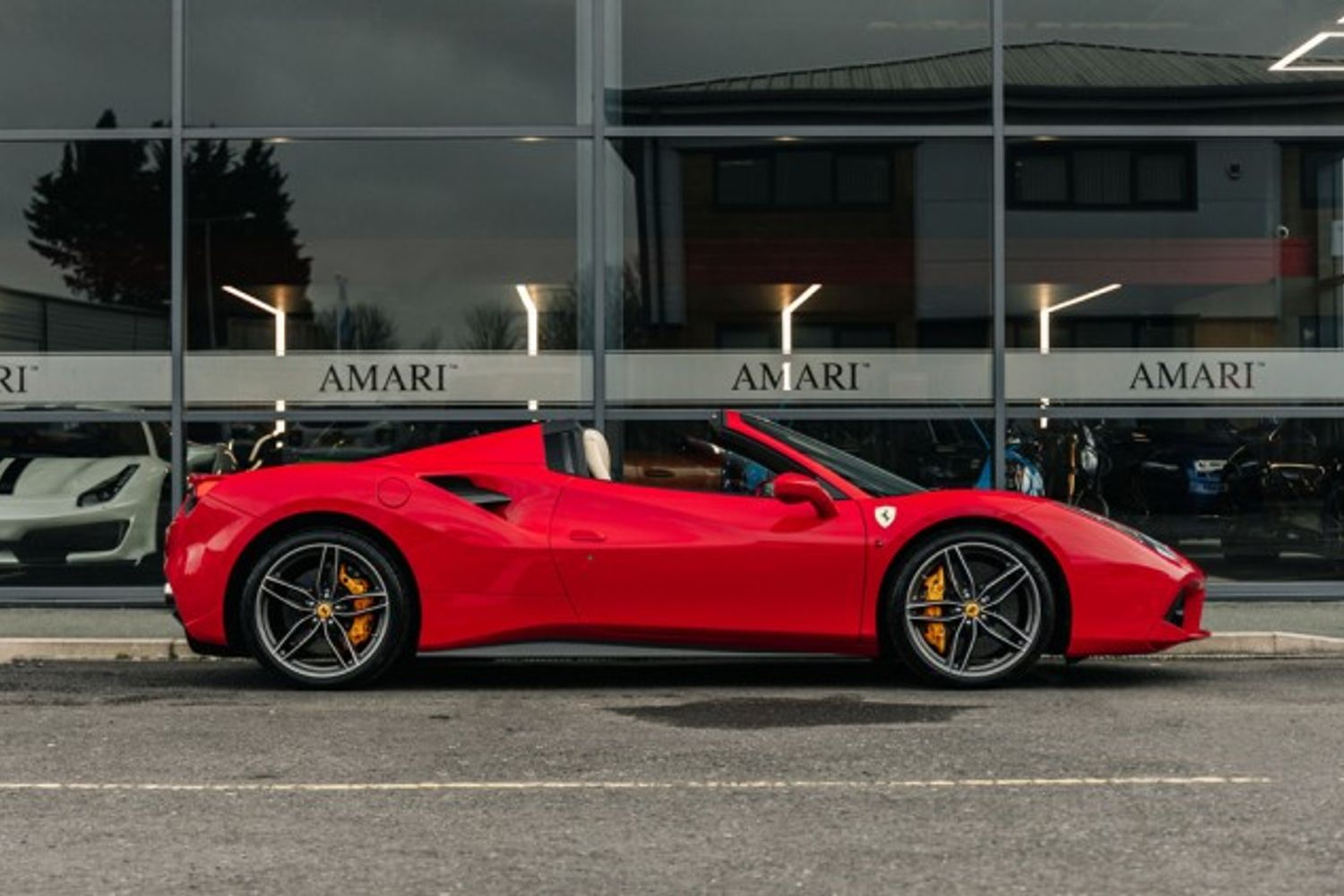 FERRARI 488 CONVERTIBLE 3.9 SPIDER 2DR SEMI AUTOMATIC