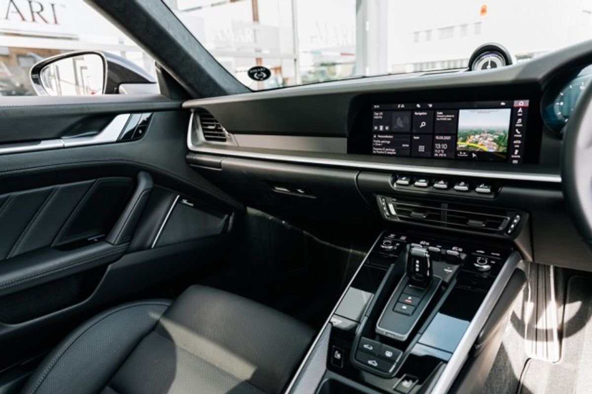 PORSCHE 911 COUPE 3.7 TURBO S PDK 2DR SEMI AUTOMATIC