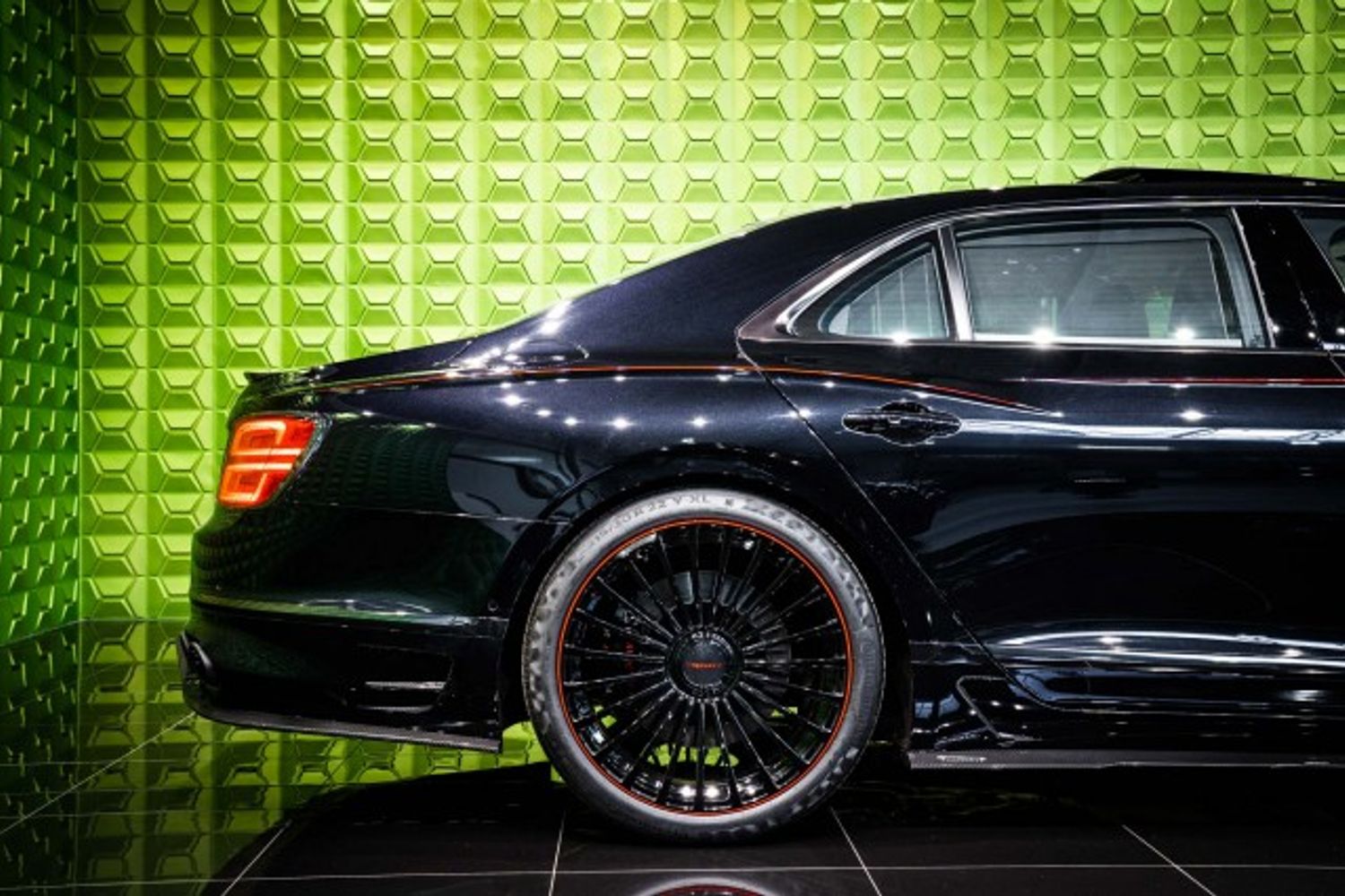BENTLEY FLYING SPUR SALOON 4.0 V8 4DR AUTOMATIC