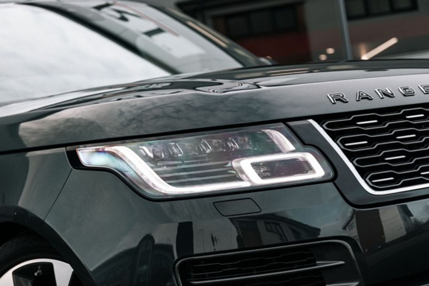 LAND ROVER RANGE ROVER ESTATE 5.0 V8 SVAUTOBIOGRAPHY DYNAMIC 5DR AUTOMATIC