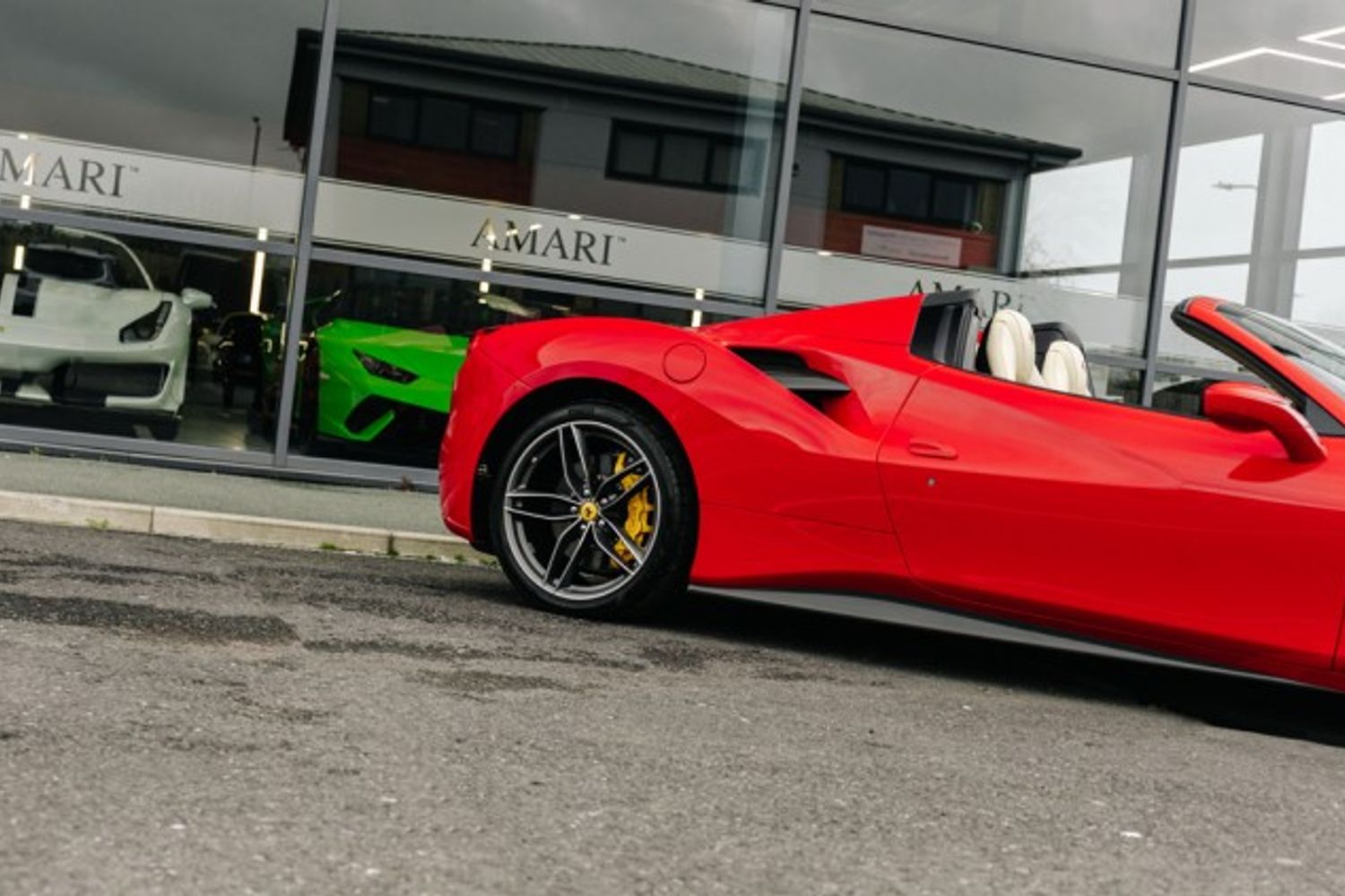 FERRARI 488 CONVERTIBLE 3.9 SPIDER 2DR SEMI AUTOMATIC