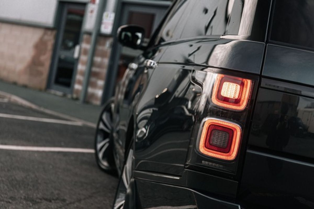 LAND ROVER RANGE ROVER ESTATE 5.0 V8 SVAUTOBIOGRAPHY DYNAMIC 5DR AUTOMATIC