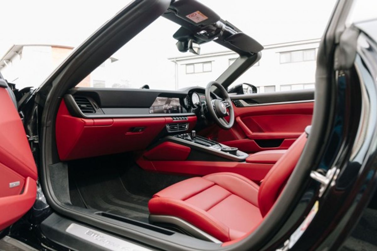 PORSCHE 911 CONVERTIBLE 992 3.0 TARGA 4S 2DR
