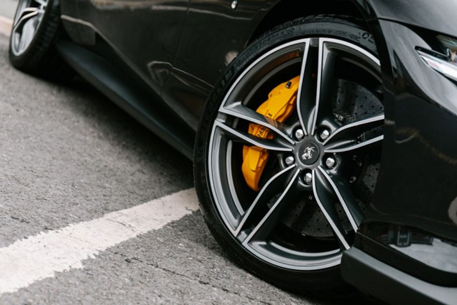 FERRARI ROMA COUPE 3.9 BASE 2DR SEMI AUTOMATIC