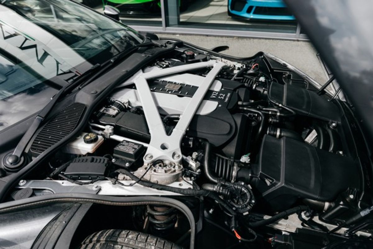 ASTON MARTIN DB11 COUPE 5.2 V12 2DR AUTOMATIC