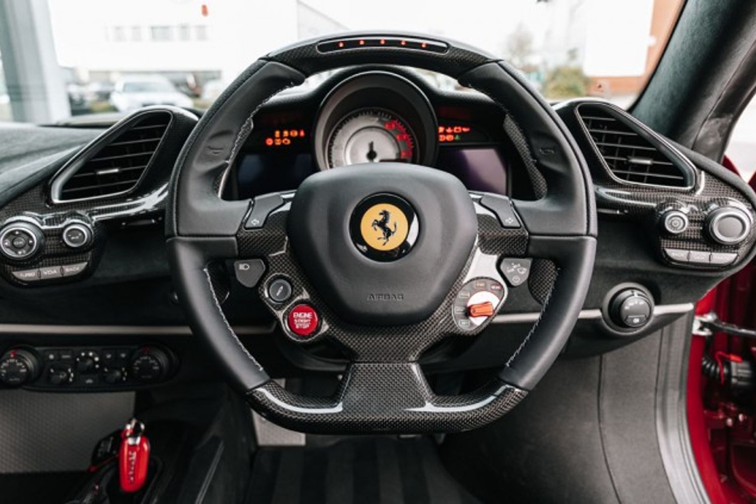 FERRARI 488 PISTA VS COUPE 3.9 VS 2DR SEMI AUTOMATIC