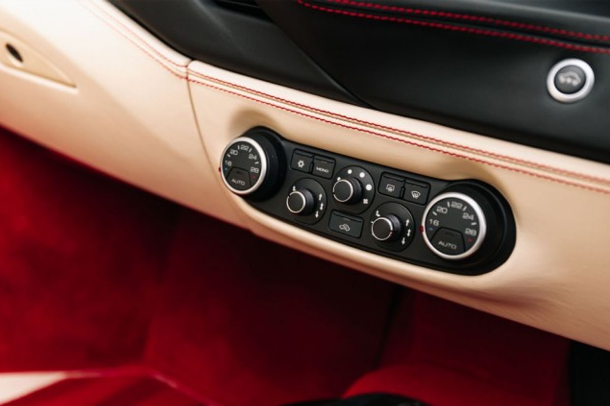 FERRARI 488 CONVERTIBLE 3.9 SPIDER 2DR SEMI AUTOMATIC