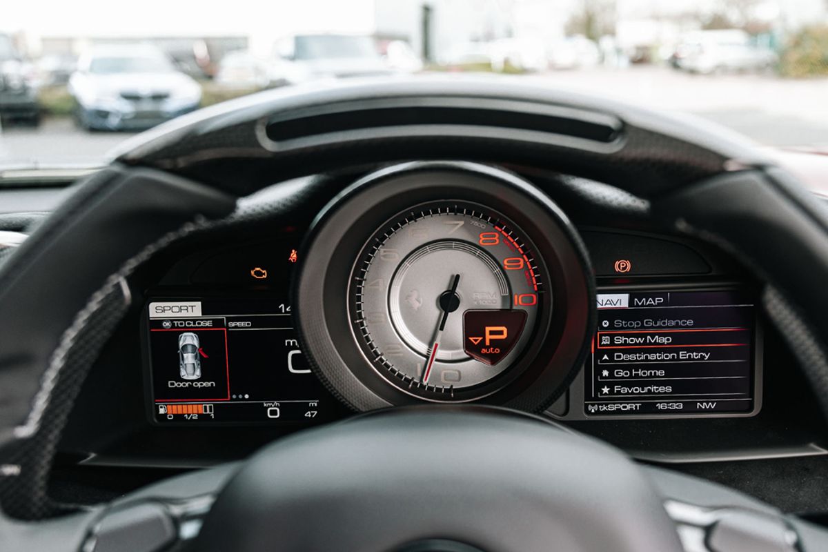FERRARI 488 PISTA VS COUPE 3.9 VS 2DR SEMI AUTOMATIC