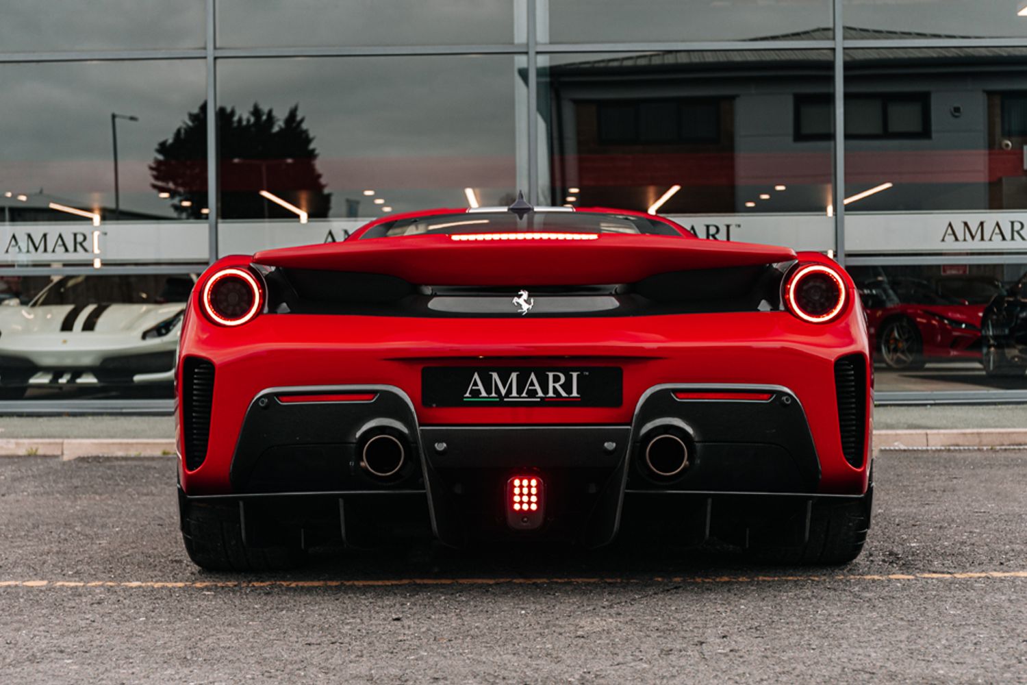 FERRARI 488 PISTA VS COUPE 3.9 VS 2DR SEMI AUTOMATIC