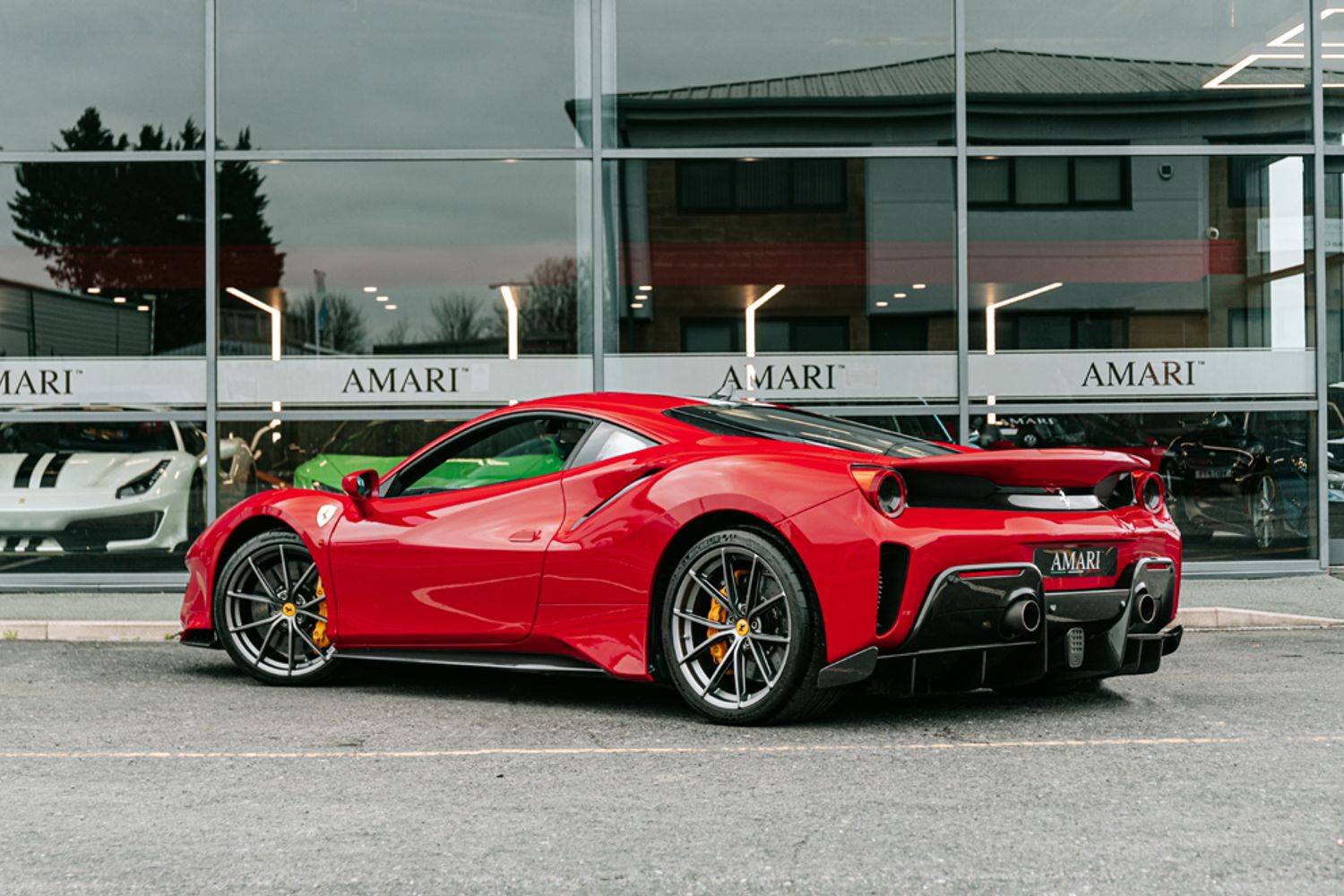 FERRARI 488 PISTA VS COUPE 3.9 VS 2DR SEMI AUTOMATIC