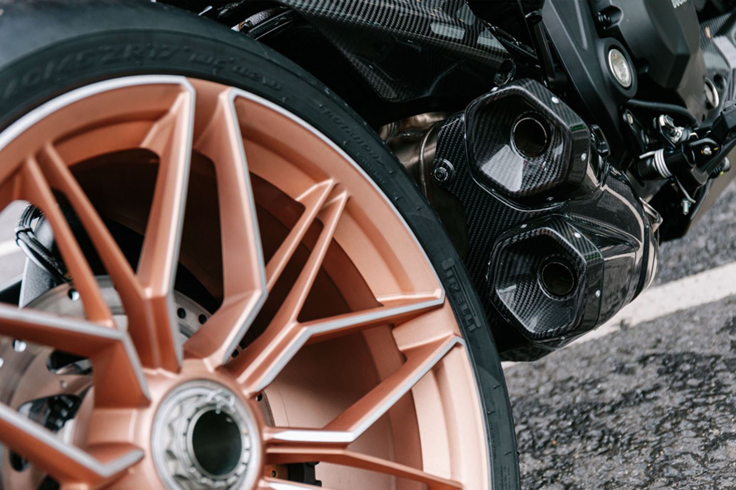 DUCATI Diavel 1260 Lamborghini Lamborghini