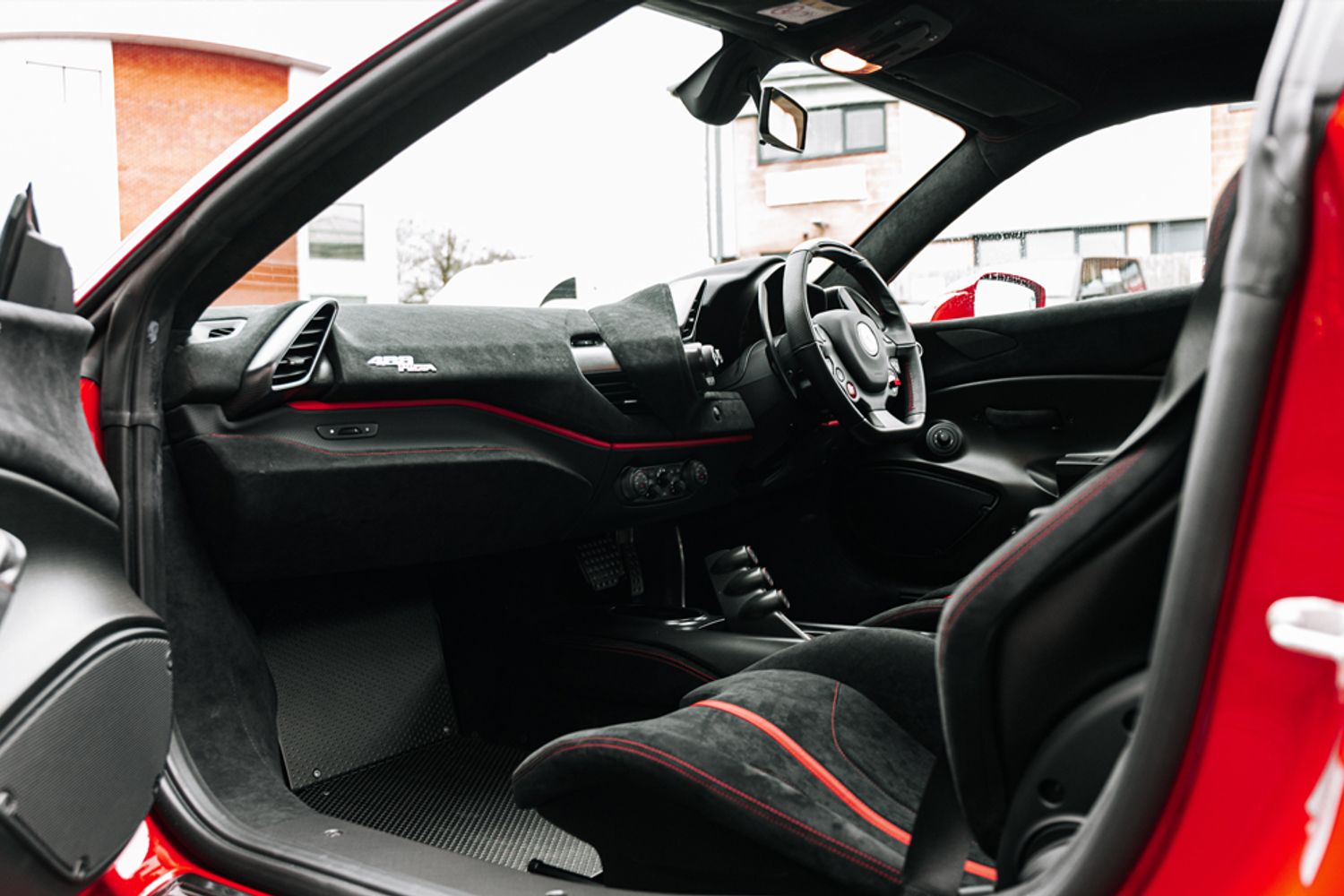 FERRARI 488 PISTA VS COUPE 3.9 VS 2DR SEMI AUTOMATIC