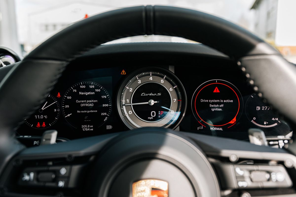 PORSCHE 911 COUPE 3.7 TURBO S PDK 2DR SEMI AUTOMATIC